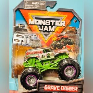 Monster Jam Grave Digger Rare Metallic Monster Truck